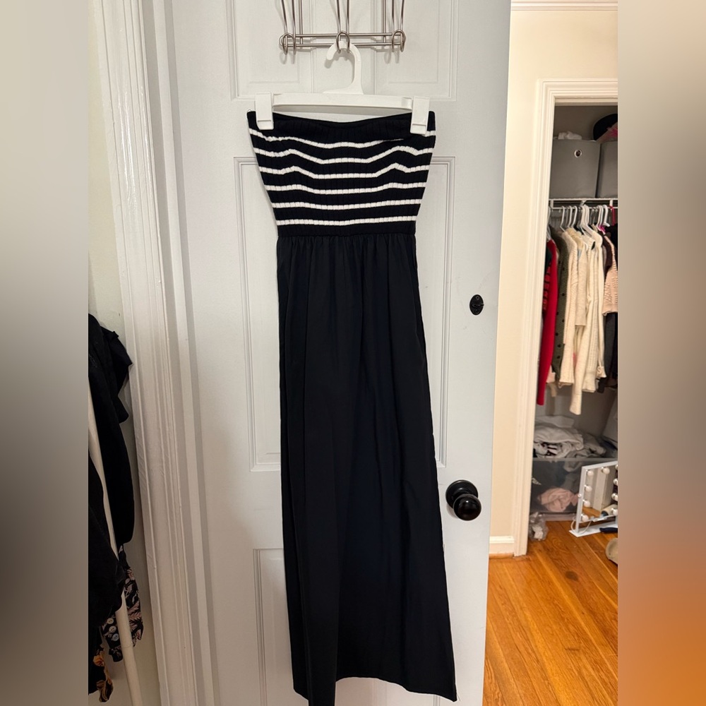 Universal Thread Black and White Strapless Dress